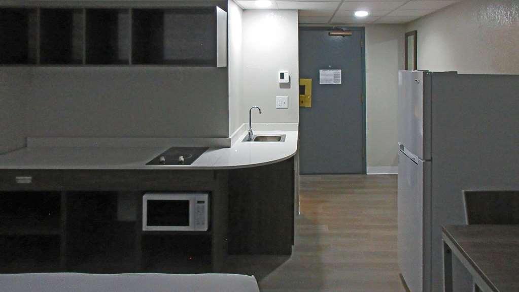 Suburban Studios Milwaukee Airport 部屋 写真