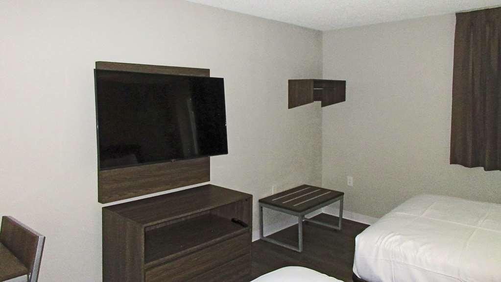 Suburban Studios Milwaukee Airport 部屋 写真
